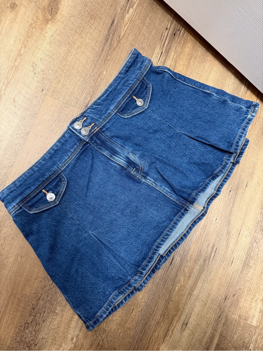 American Eagle Outfitters Blue Denim Skirt with Contrast Stitching
